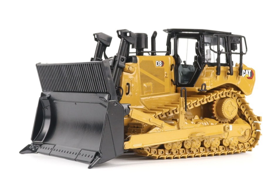 Diecast Masters 85758 Cat D8 Waste Handler Configuration 1/50 Scale Model