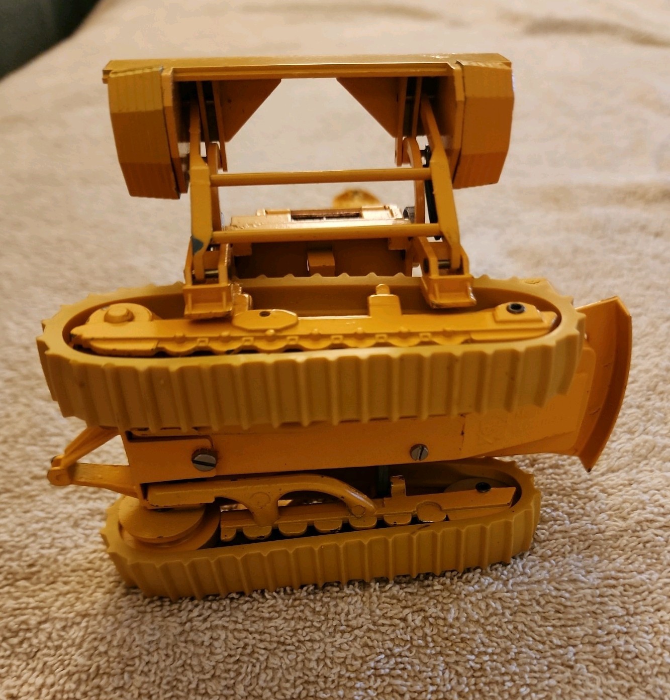 CAT 594 Gescha Rohrverleger Pipelayer Die Cast Toy circa 1970-1980s