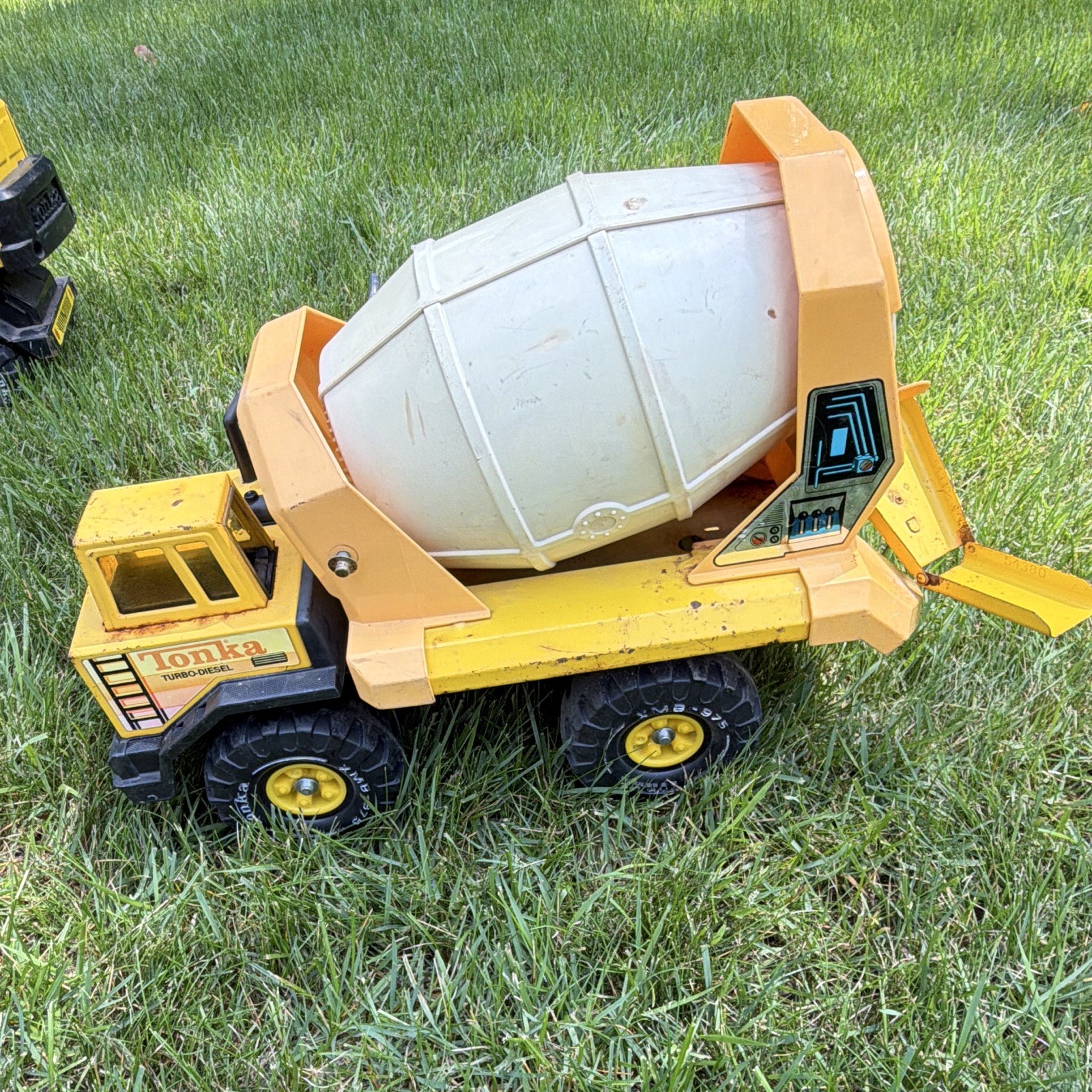 Tonka Turbo Diesel Cement Mixer Construction Vehicle Toy Yellow/White/Black