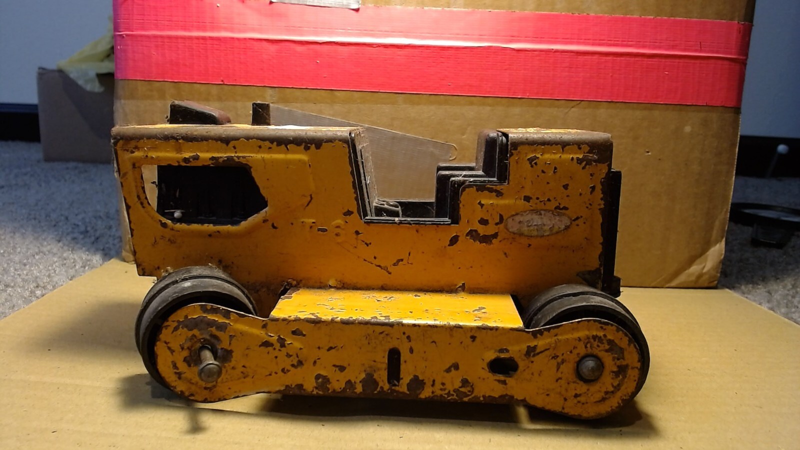Vintage Tonka Pressed Steel T-6 Yellow Bulldozer 1960-70’s 1:18/16 or 8.5″ Long
