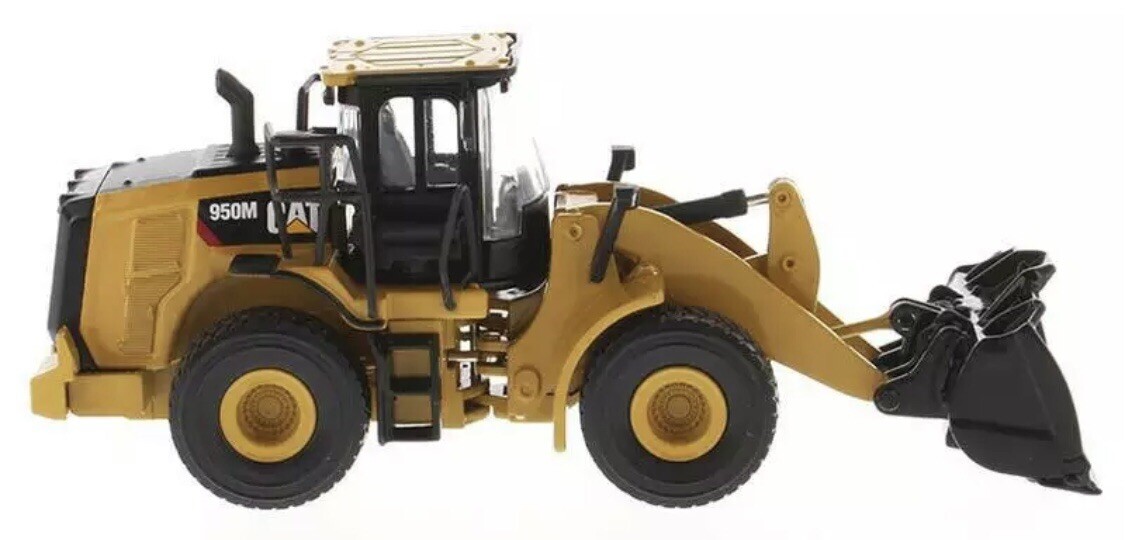 CAT Caterpillar 950 M Wheel Loader 1/64, Play & Collect by Diecast Masters 85608