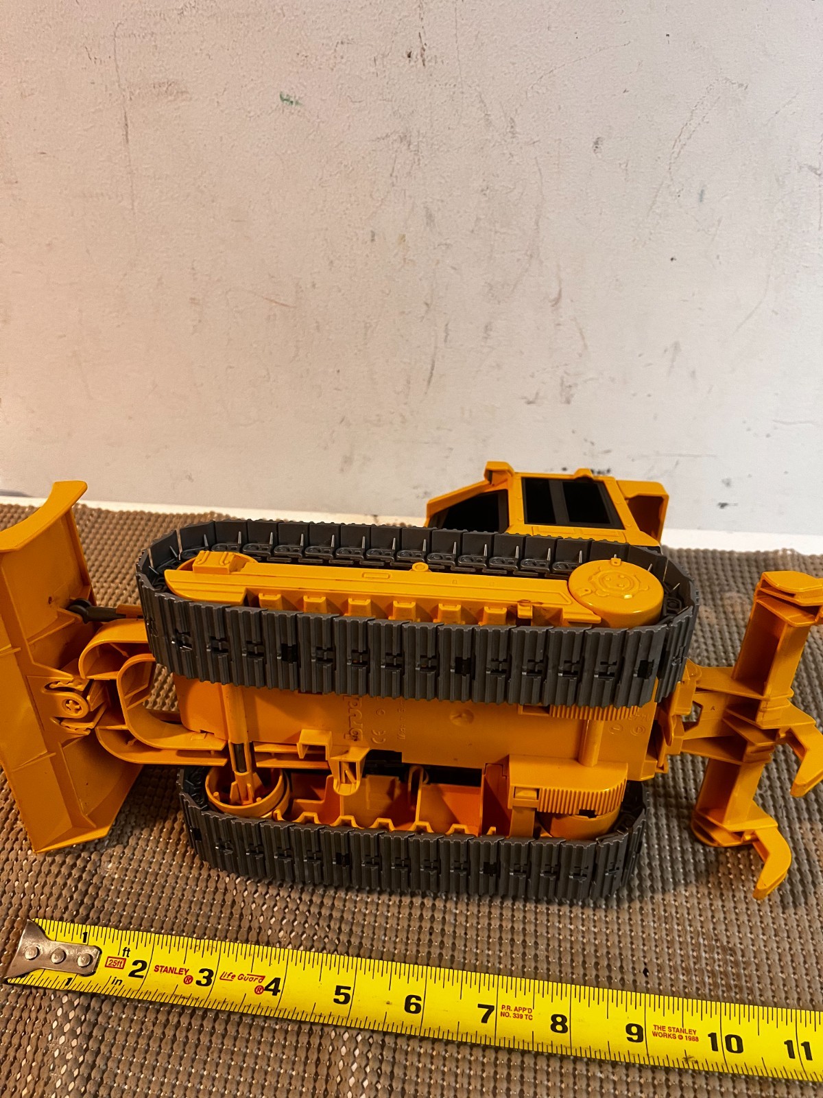 Bruder CAT bulldozer 2005