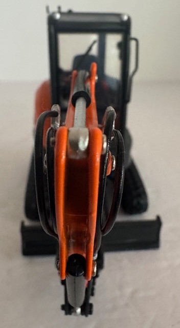 1:25 Doosan DX27Z Compact Excavator UH IMC Diecast Model #UH8141