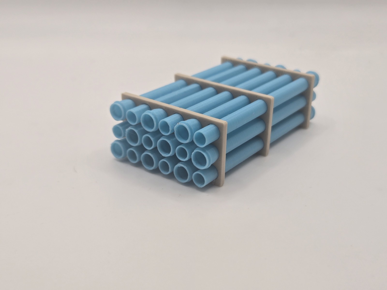 1/64 Scale 12″ Sky Blue Water Pipe Trailer Load/Diorama Accessory