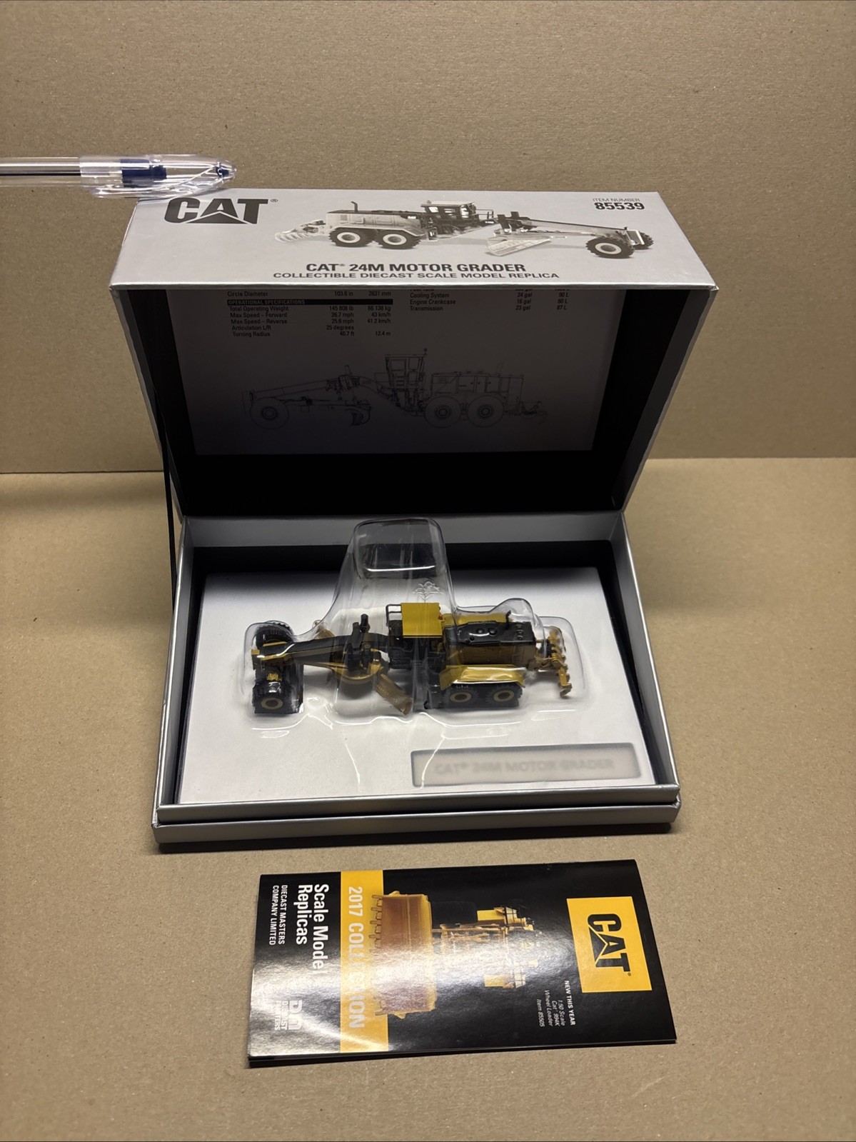 Diecast Masters: Caterpillar 24M Motor Grader Elite Series 85539 1:125 Scale
