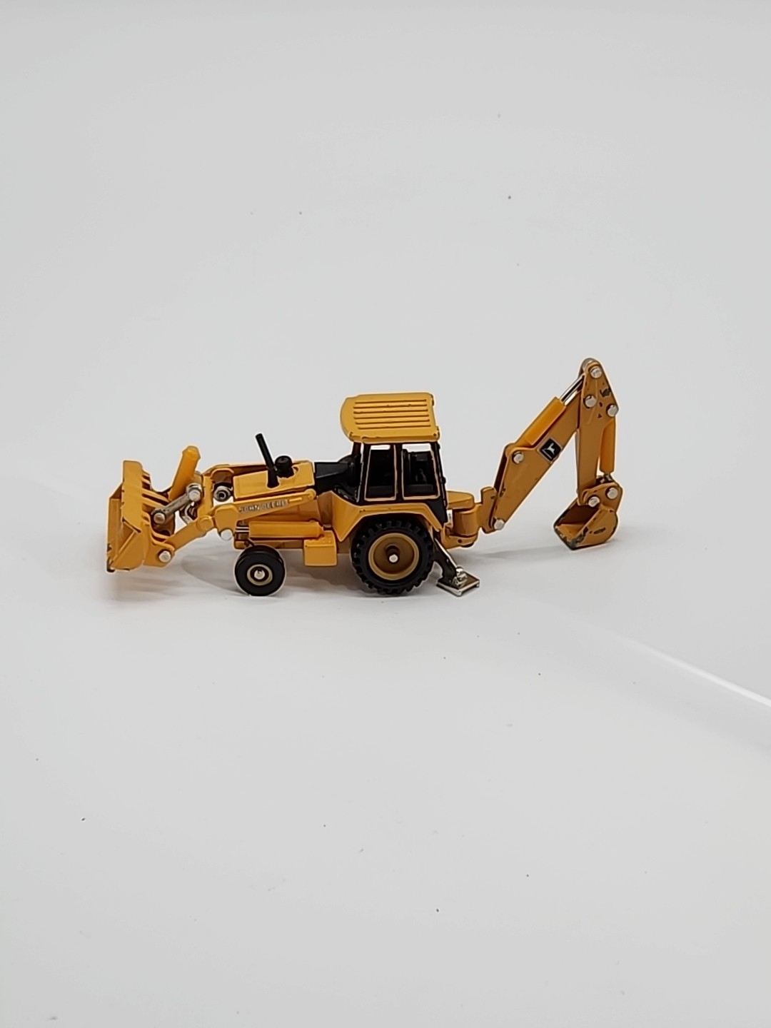 ERTL 1:64 John Deere Backhoe Front Loader Yellow Die Cast Toy 3363 SR Iowa