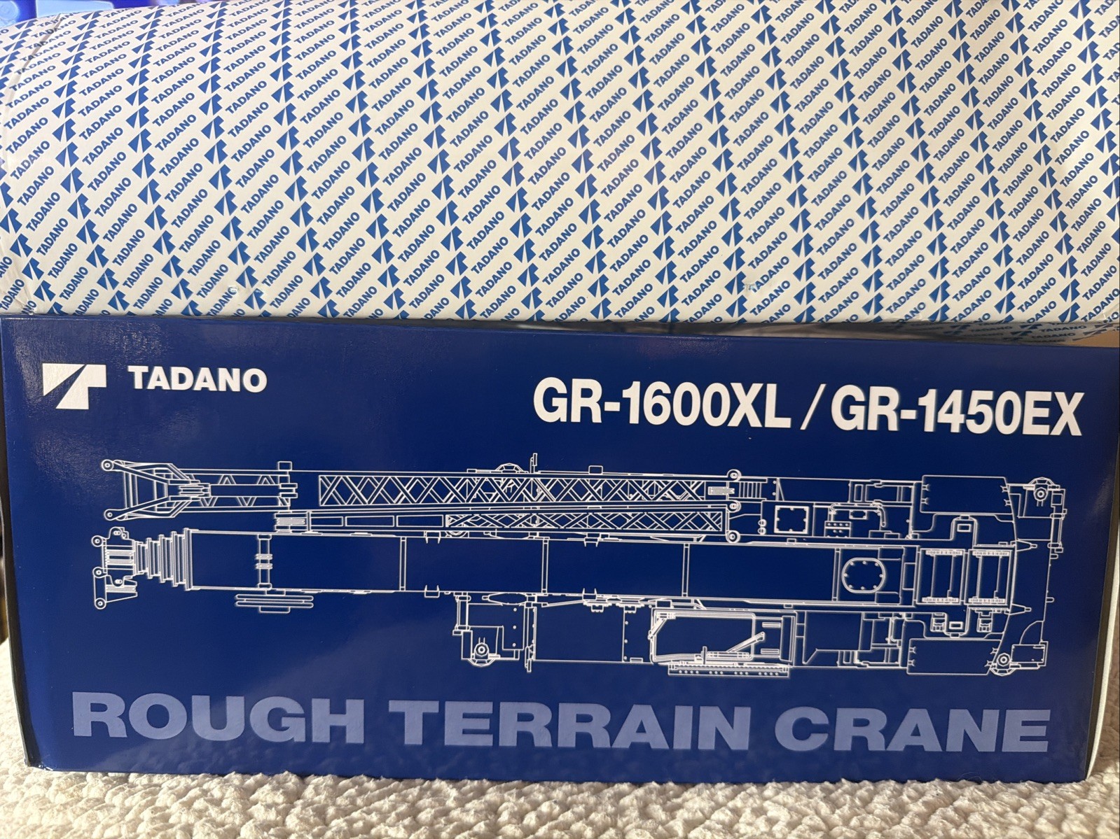 Offical 1/50 Tadano GR1600XL/1450EX Rough Terrain Crane Diecast model From USA