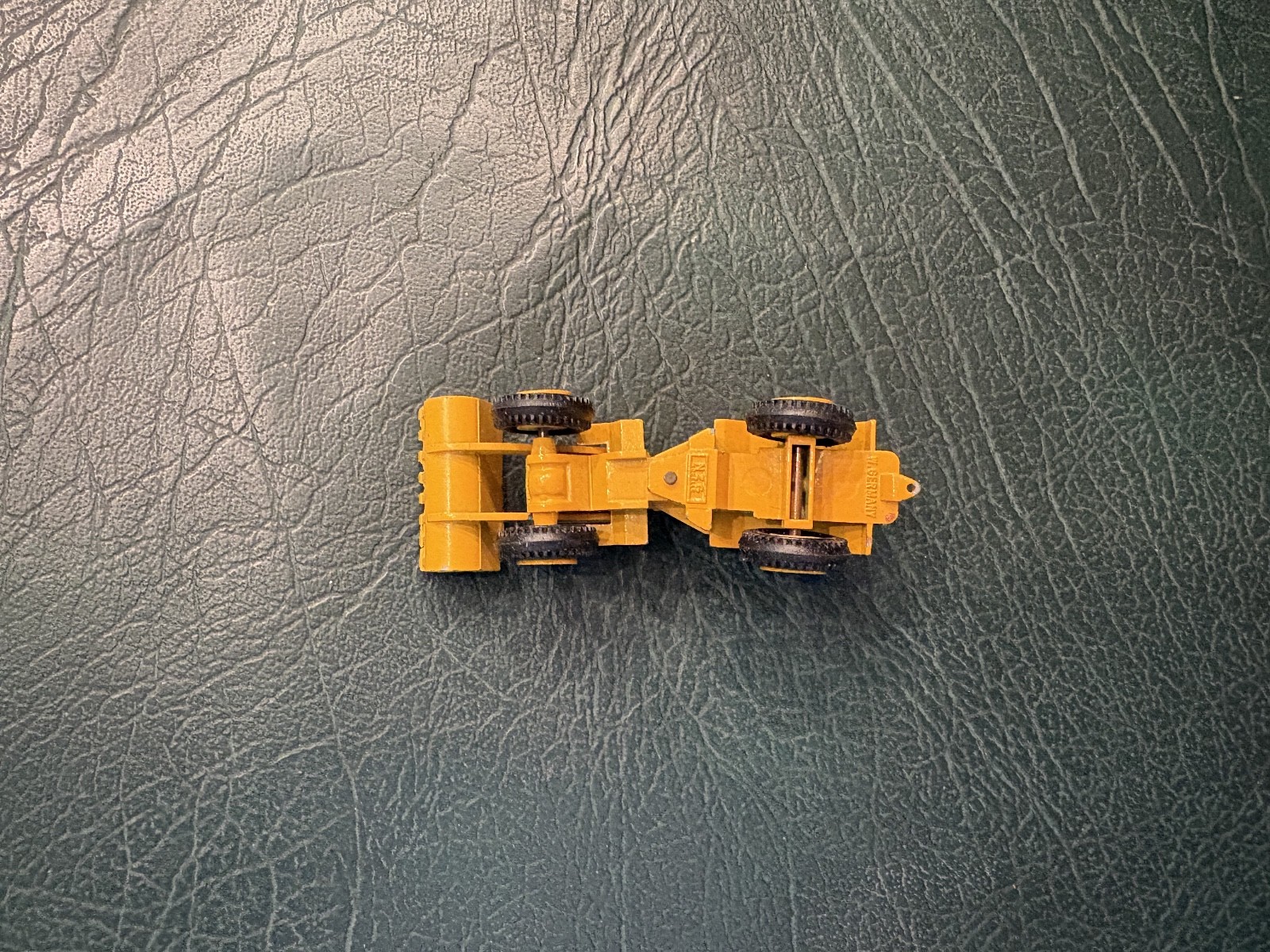 NZG 112 Caterpillar 920 Radloader Wheel Loader HO Scale In Box