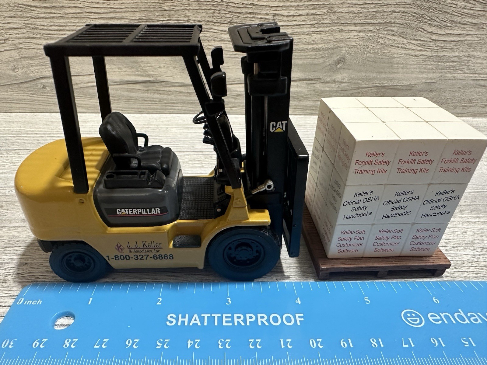 Norscott 1:25 Scale CAT Lift Truck with Pallet GP25K JJ Keller *Missing Pieces*