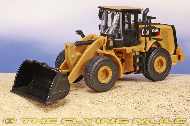 Diecast Masters 1:64 950M Wheel Loader