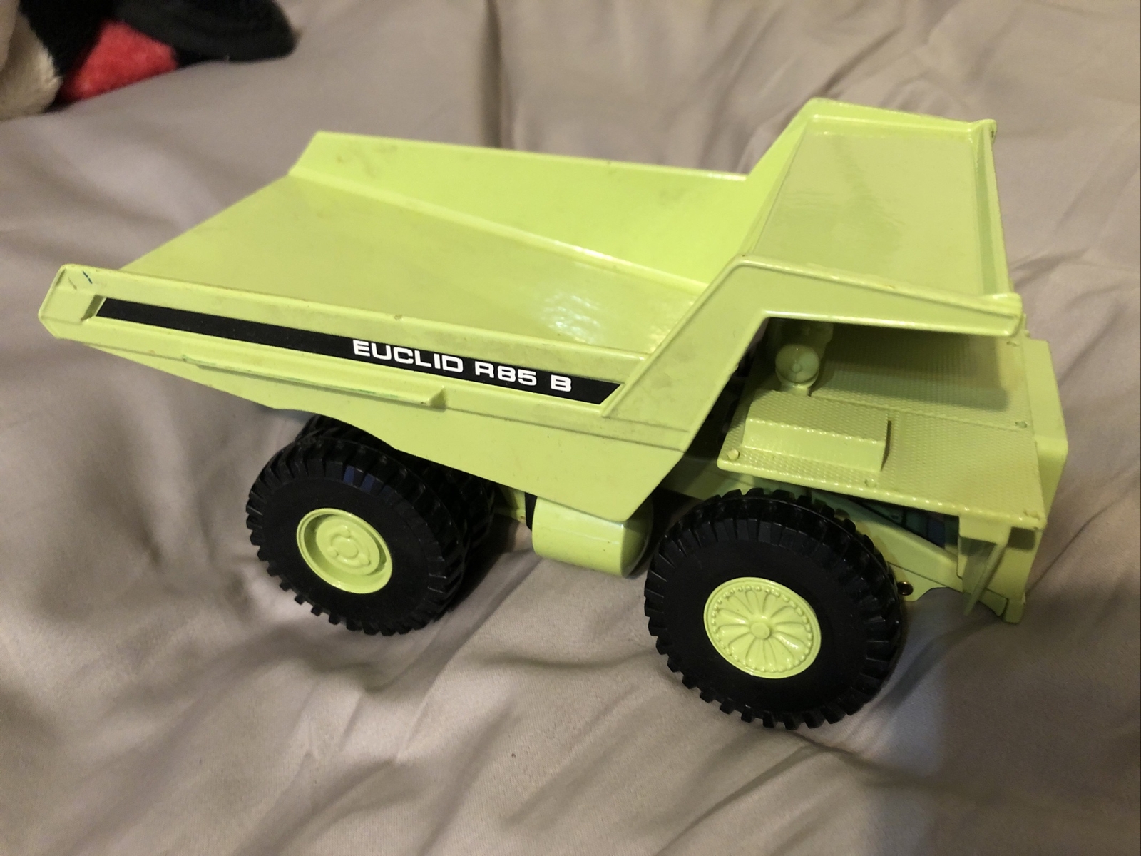 Joal Diecast Metal Euclid R85 B Dump Truck 1:50 Scale