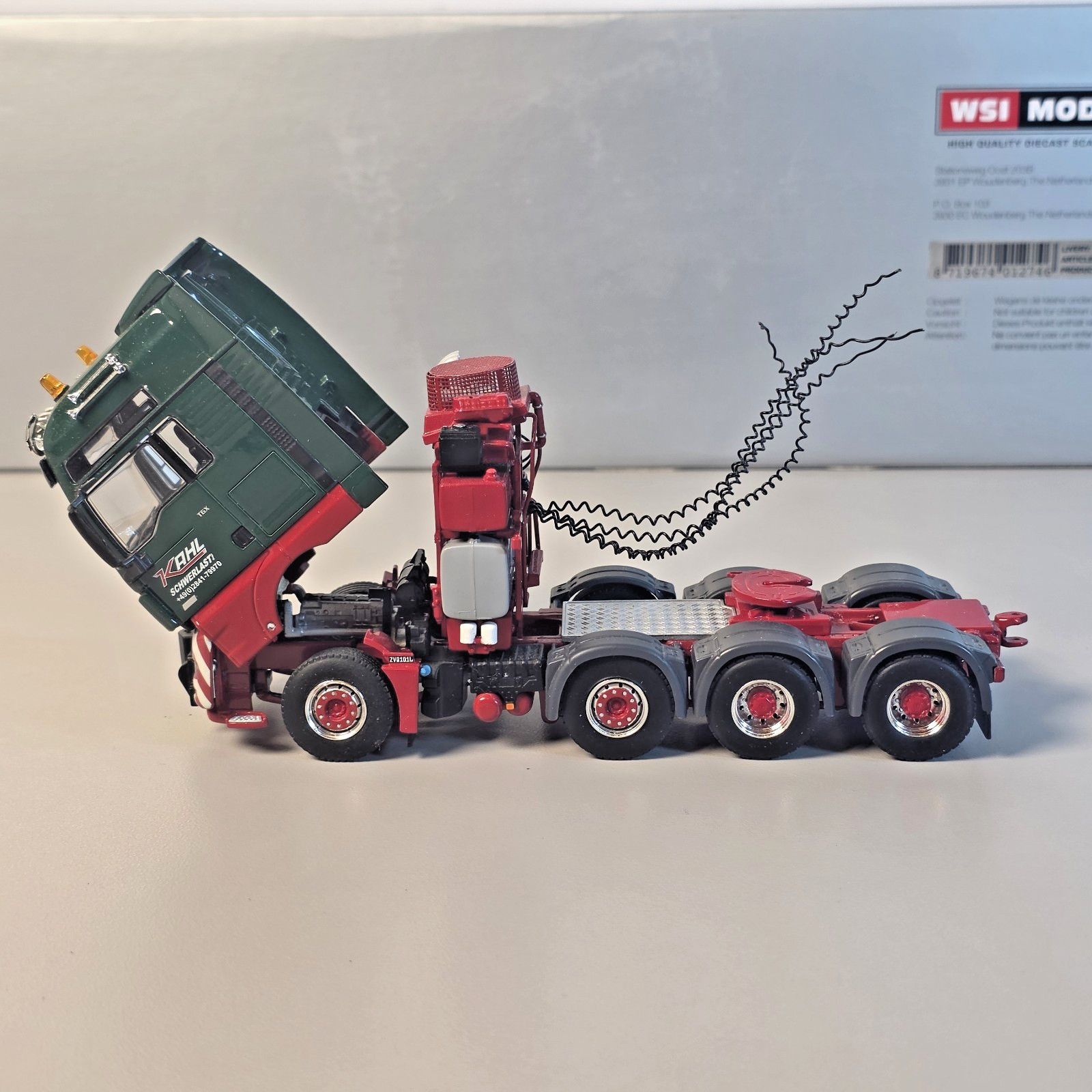 WSI 1:50 Kahl MAN TGX XXL Euro 6 8×4 + 4 Axle Lowloader & 2 Axle Dolly 01-2801