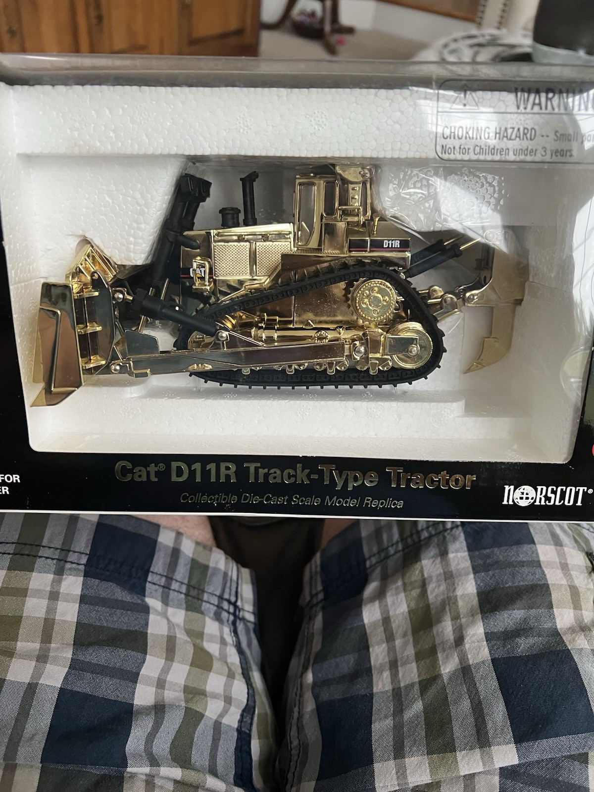 Norscot CAT D11R Track-Type Tractor 75th Anniversary Gold Die-cast Model 1:50