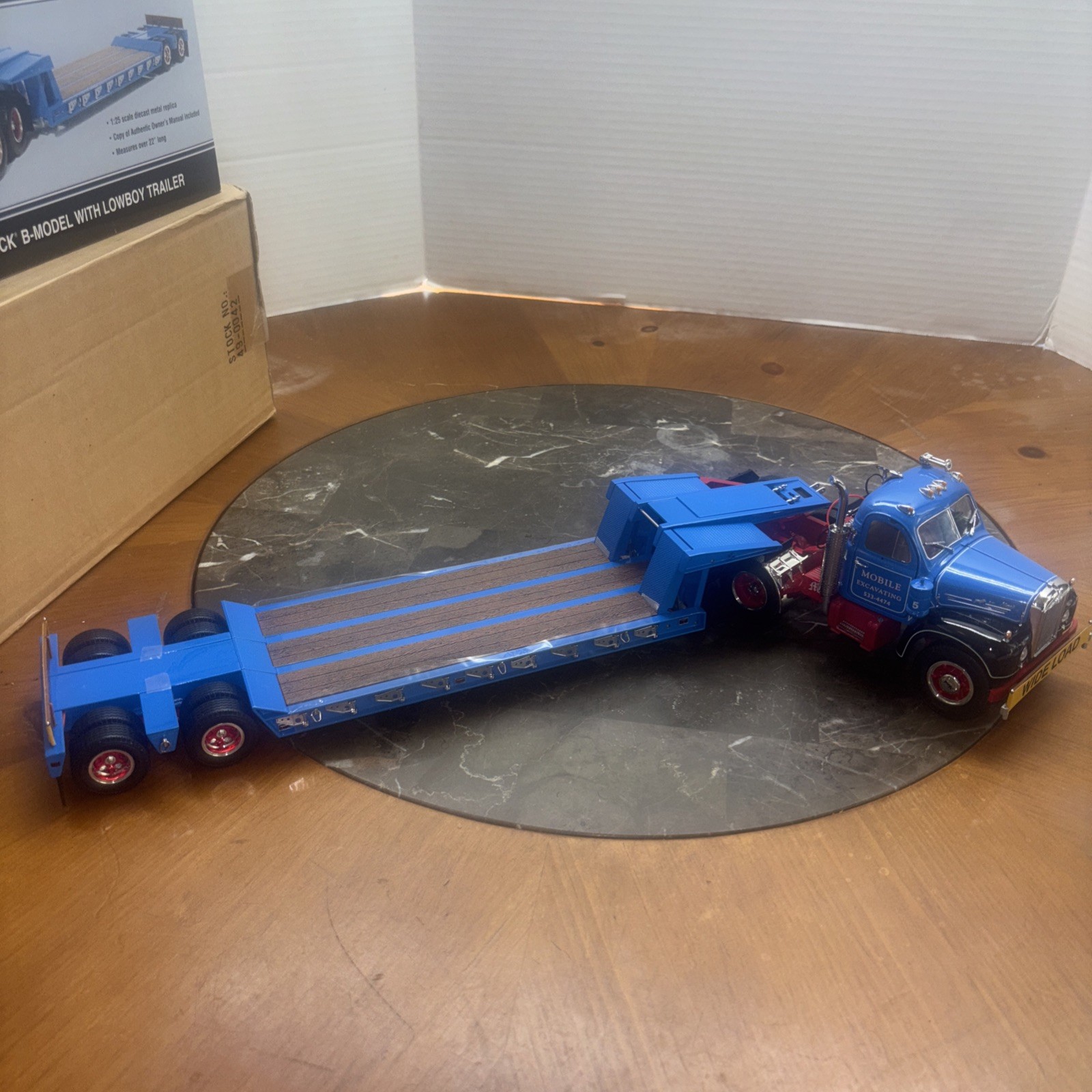 First Gear 1/25, Mack B61 With Lowboy. Rare Mobile Excavating 49-0042
