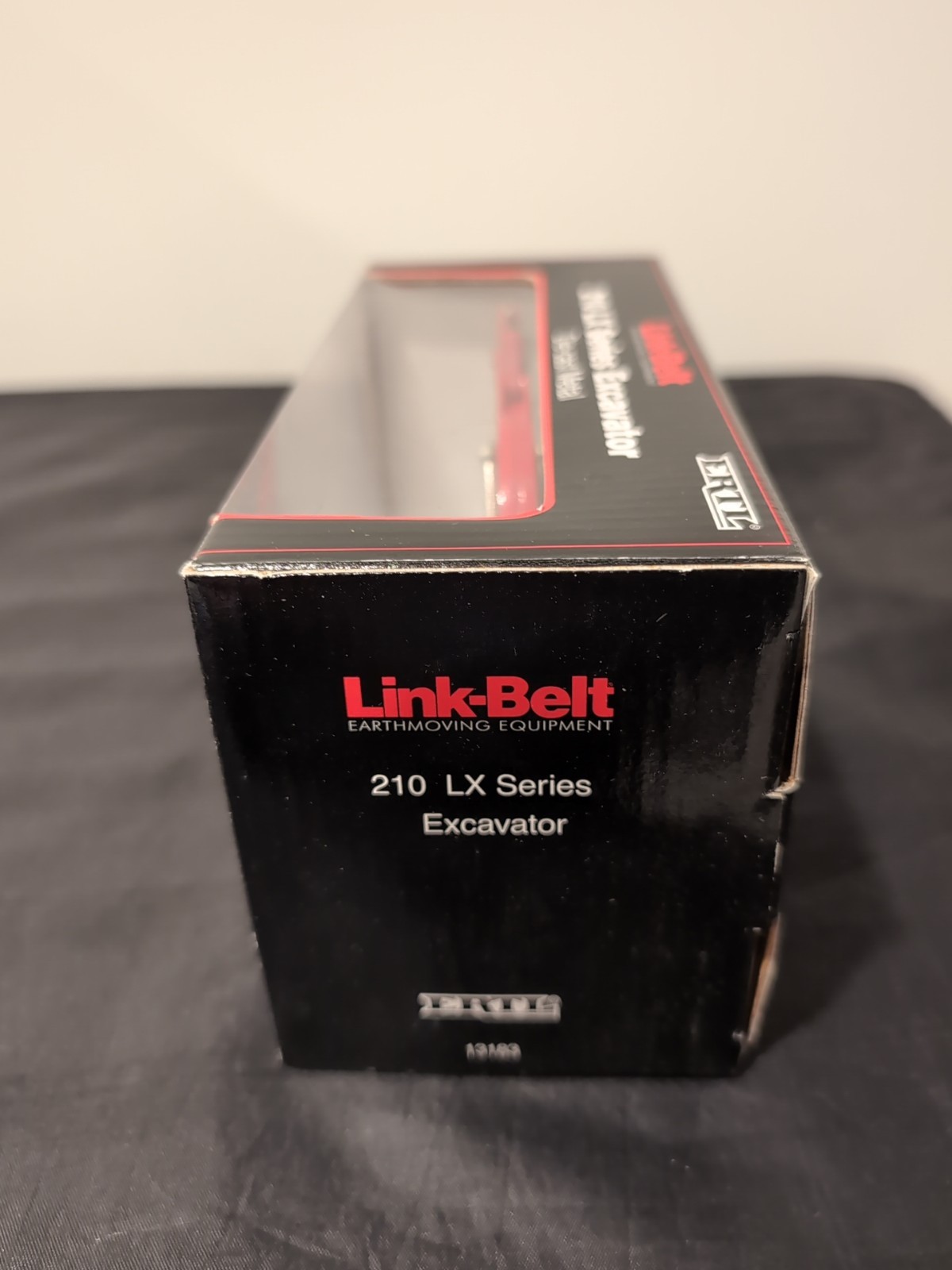 Link Belt 210 LX Series Excavator Trackhoe, 1/50 Die-cast, Ertl 13183, NIB