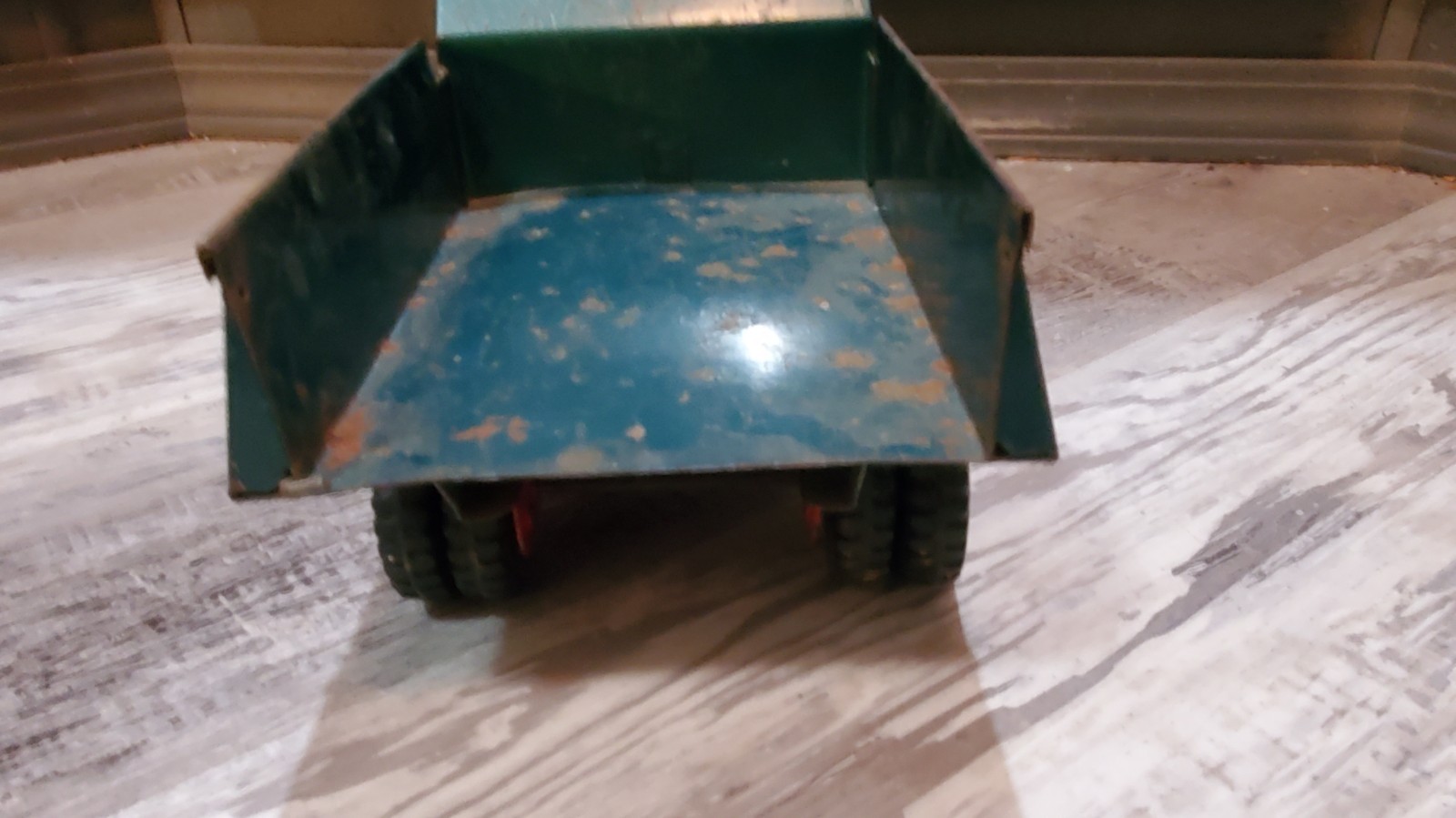 Vintage late 50s Pressed Steel Tonka Red Dump Truck