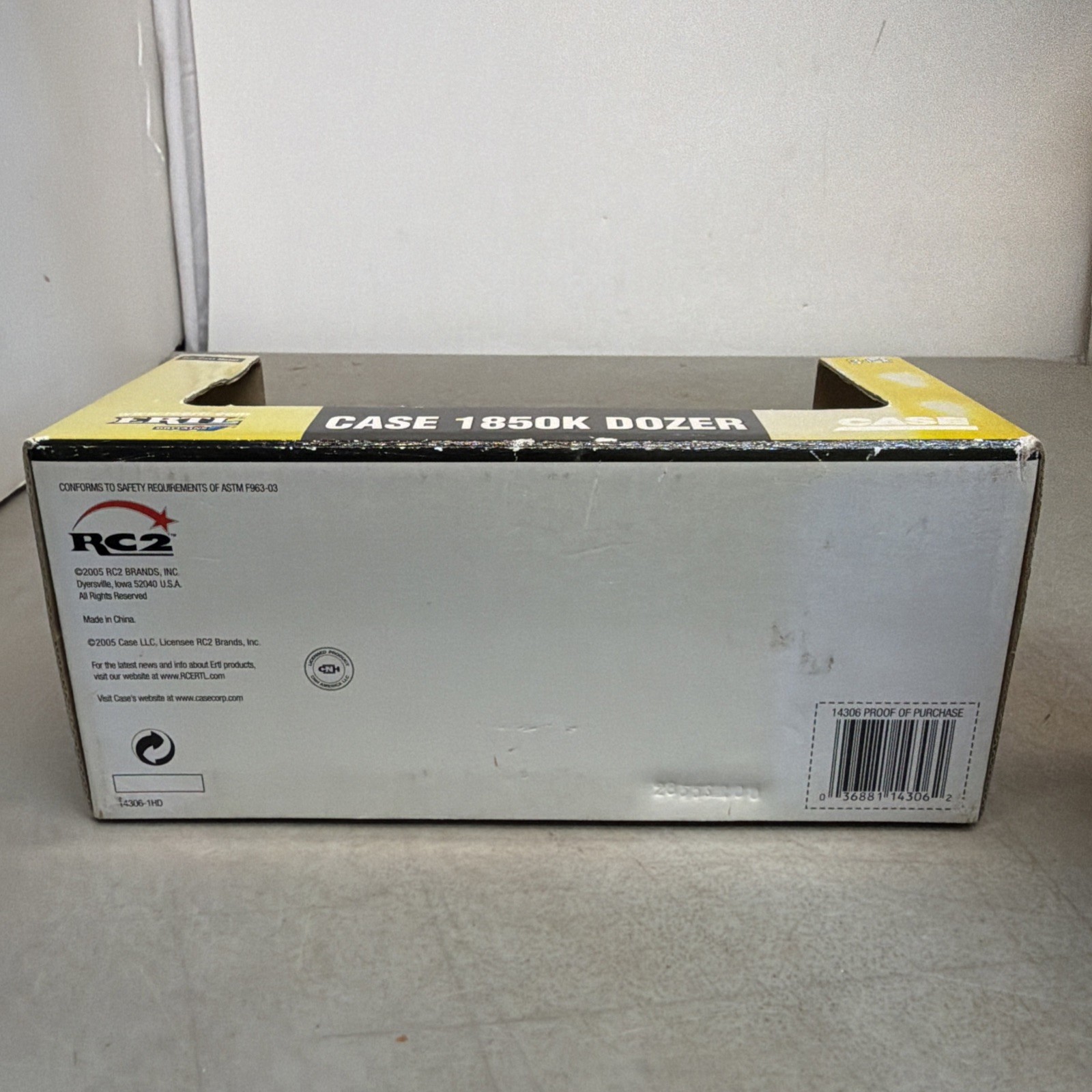 Ertl Case 1850K Crawler Dozer 1/50 Scale Die-Cast Construction Model