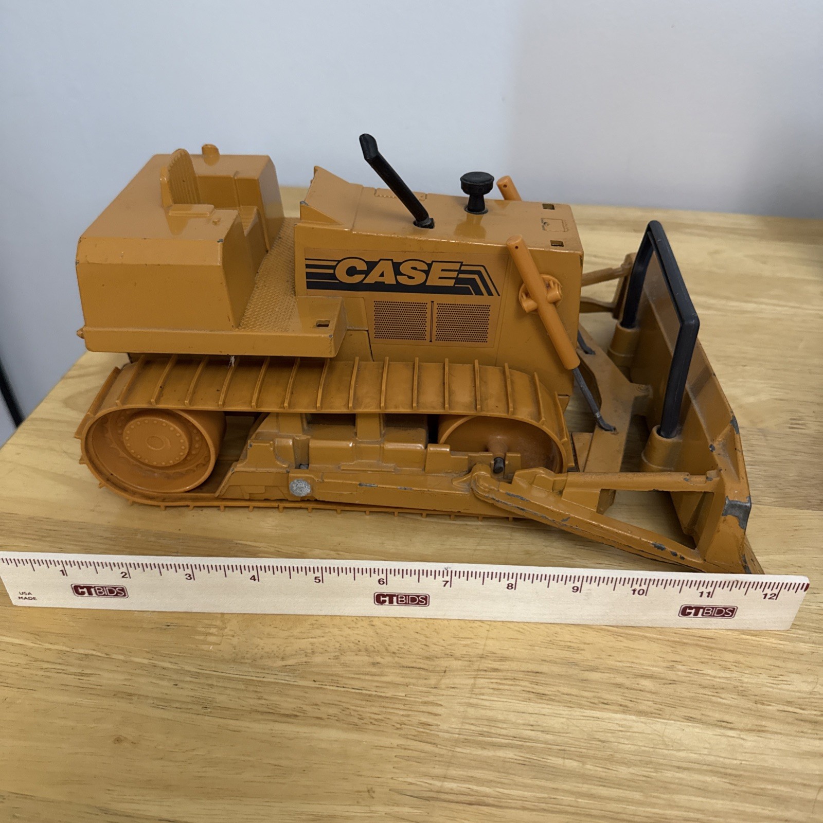 Ertl Case 850G Long Track Diecast Dozer 1:16 Moveable Tracks Adjustable Blade