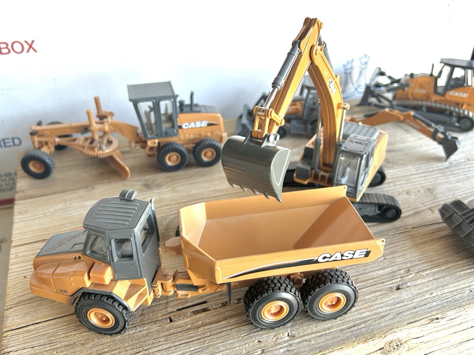 ERTL 1/50 Scale 6 Piece Lot of Case Construction Equipment -Great Mixed Variety!