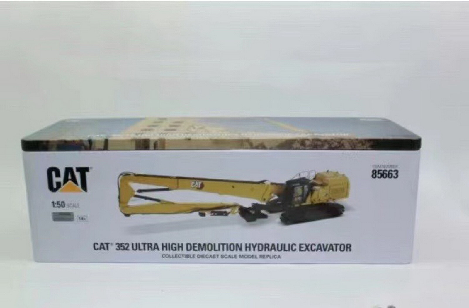 DM 1/50 Cat 352 Ultra High Demolition Hydraulic Excavator Diecast Model 85663