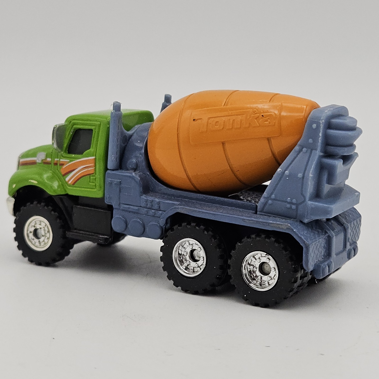 Hasbro Tonka Concrete Cement Truck Diecast #06404 2012 Green 1:53