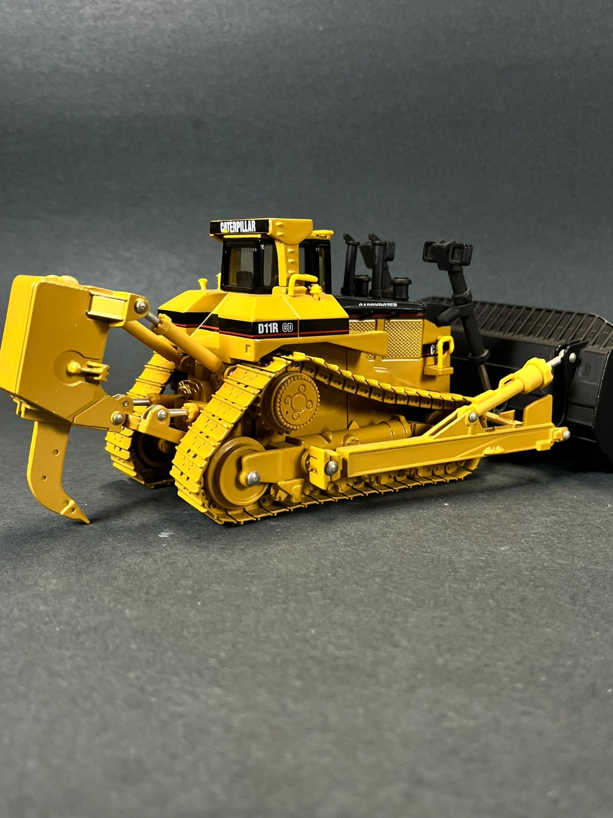 Norscot CAT D11R Carrydozer Track Tractor 1:50 #55070 Metal Tracks Ripper NIB