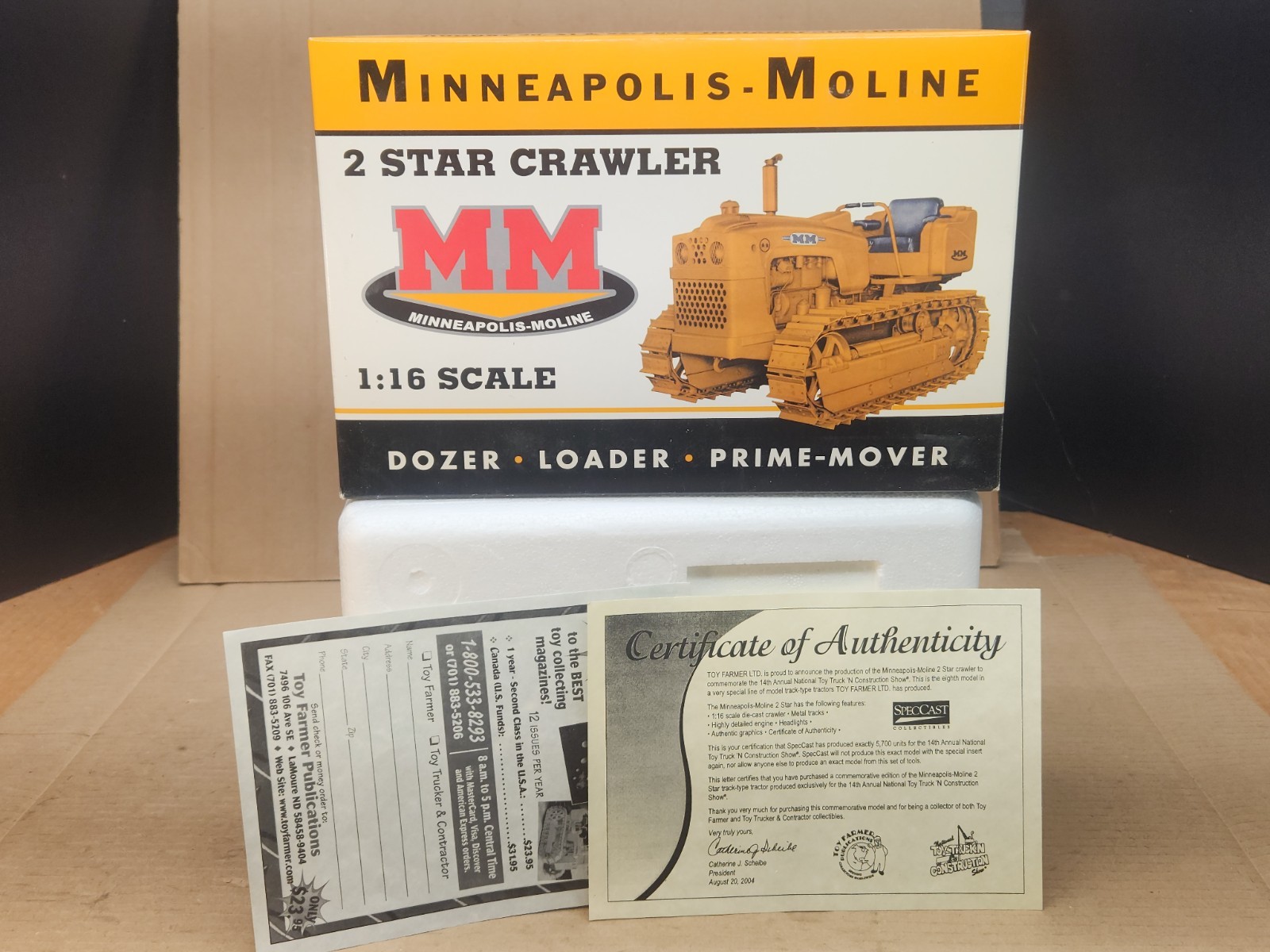 SpecCast Minneapolis Moline 2 Star Tractor 1/16 2004 Toy Truck’n Construction