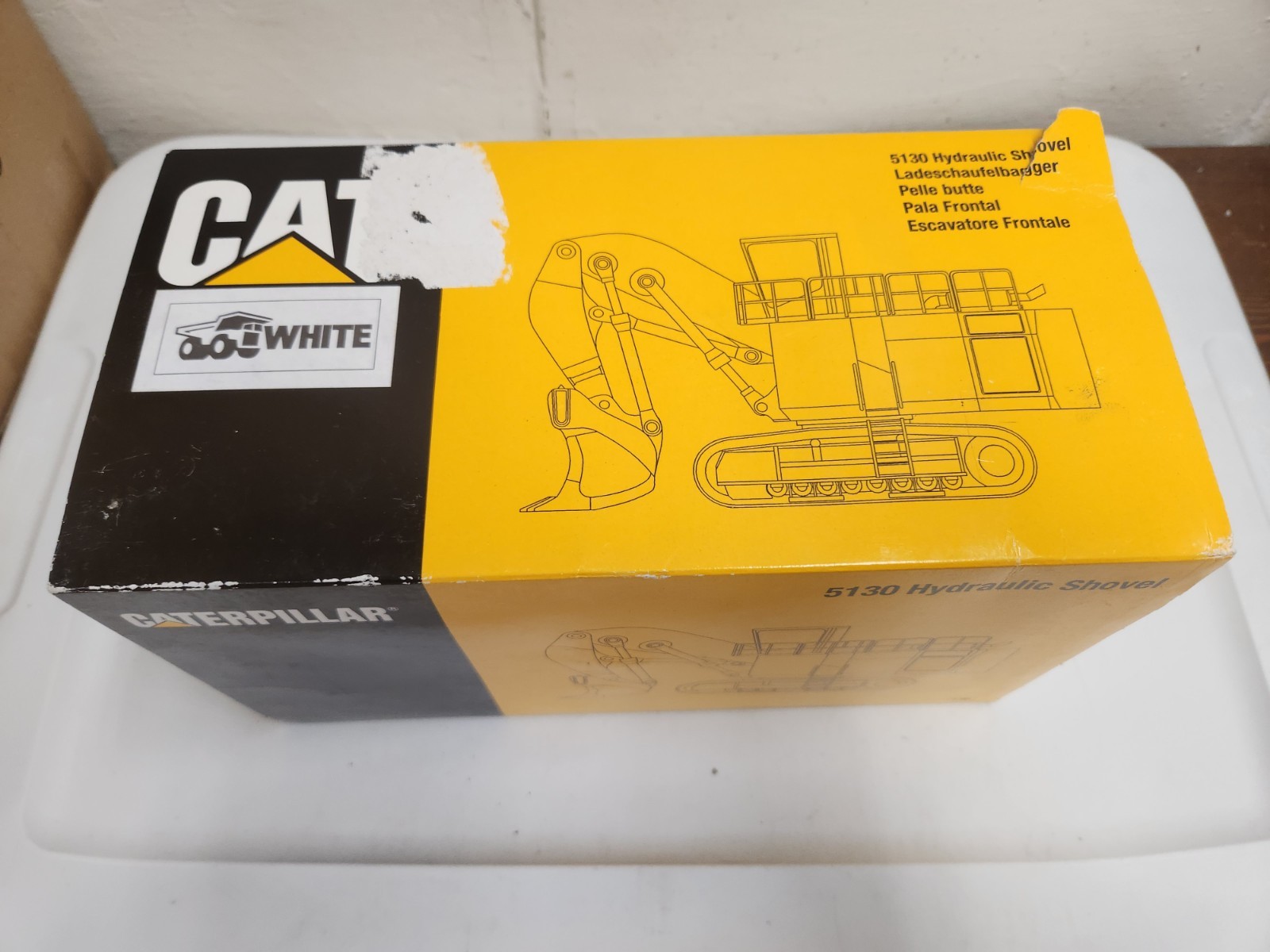 Caterpillar Cat 5130B Hydraulic Front Shovel – NZG 1:50 Scale Model #391 New