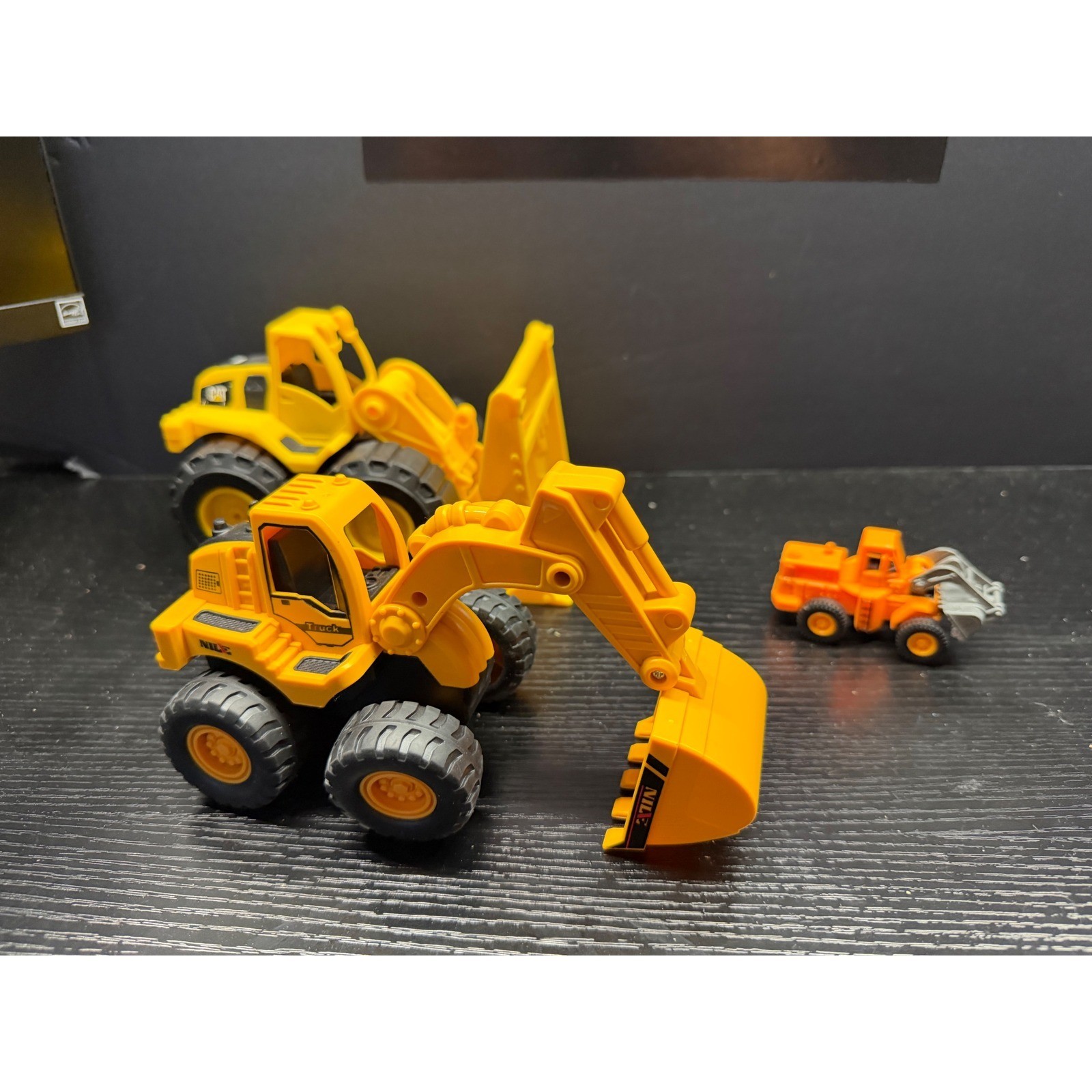 CAT Nile Construction Toy Vehicle Set Excavator Front Loader 3 Piece Lot Yellow