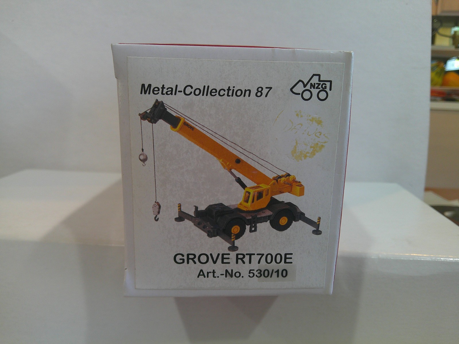 NZG Grove RT700E DAWES NATIONWIDE CRANE RENTAL #530/10 1:87 Scale Good+ Box