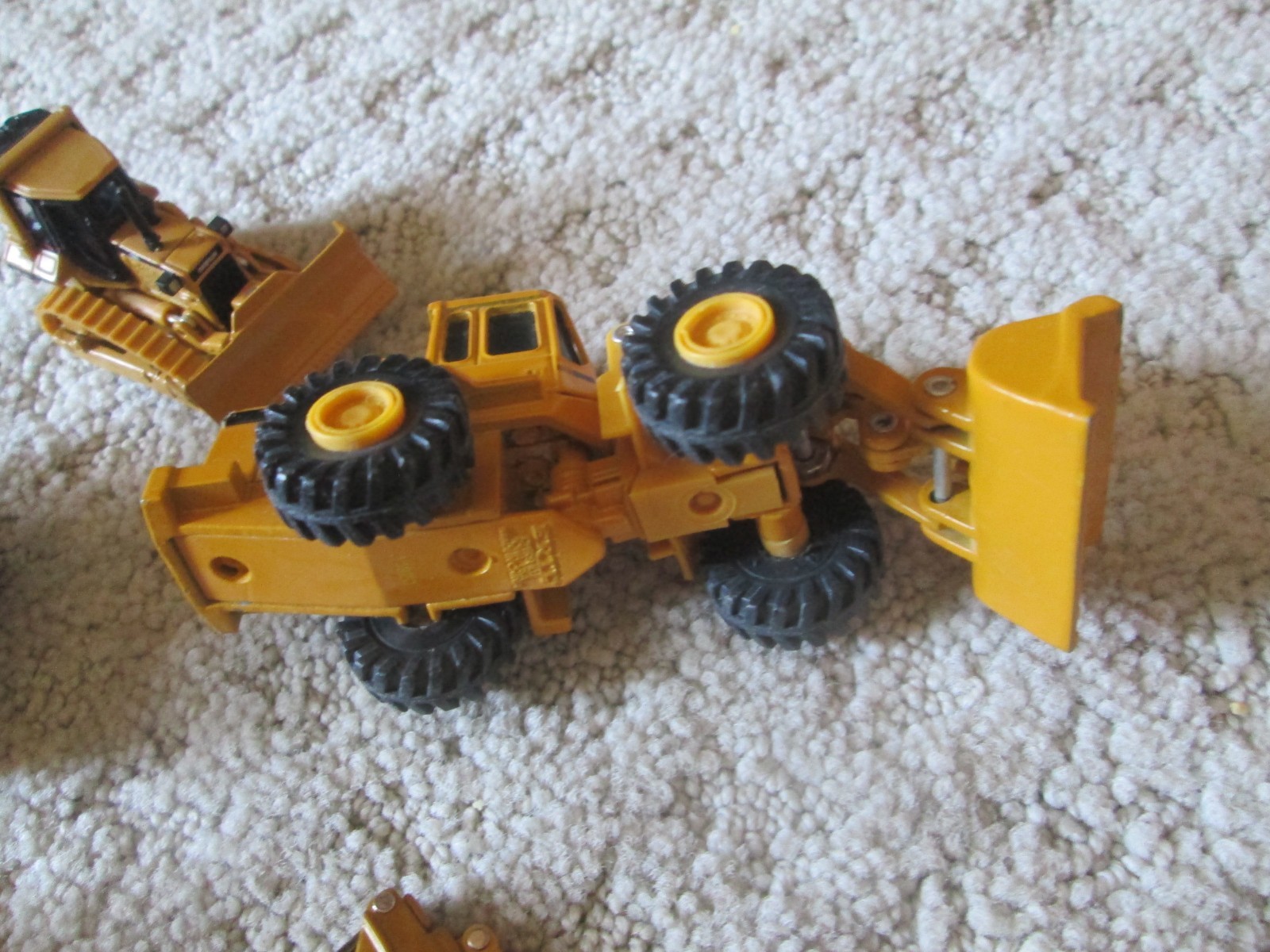 7 pc 1/64 Norscot / CAT Ford Construction Set 12G Grader, D6R, 611 Scraper