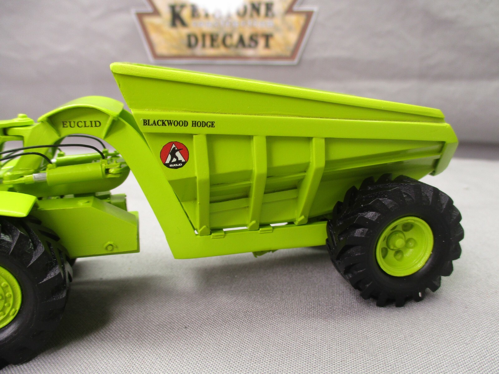 Dan Models Romania – Euclid S-7 Motor Dumper “Blackwood Hodge” – 1:50 – Resin
