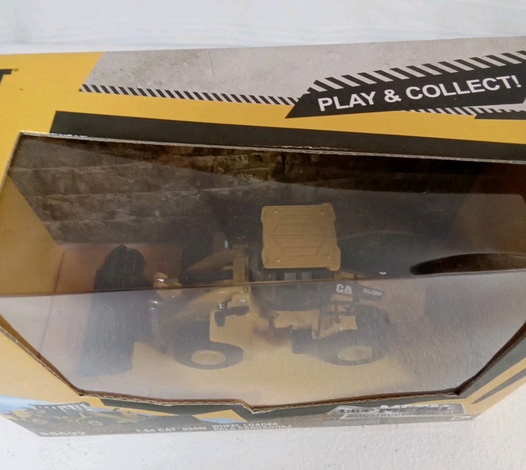 CAT Caterpillar 950M Wheel Loader 1:64 Scale Model – Diecast Masters – 85692 MB