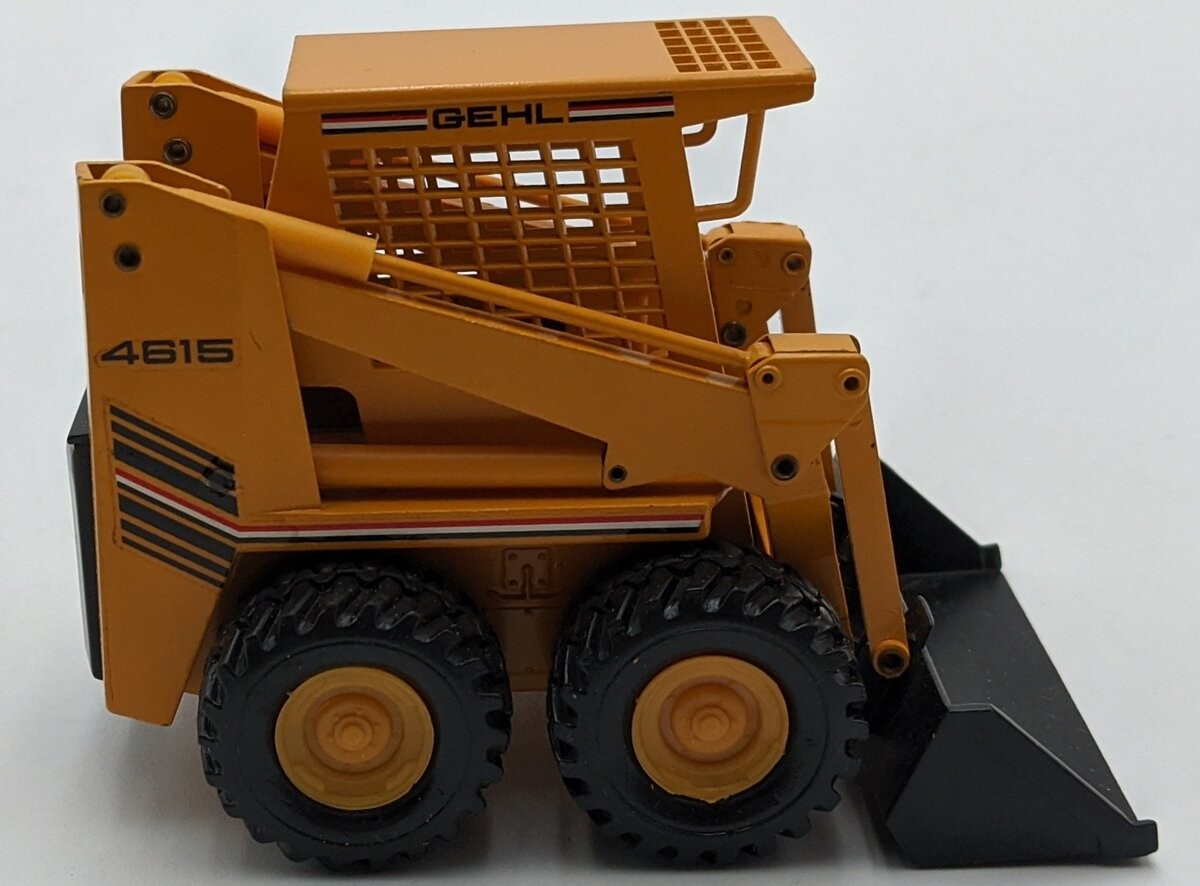 NZG 236 1:25 Gehl 4615 Skid Steer Loader NIB