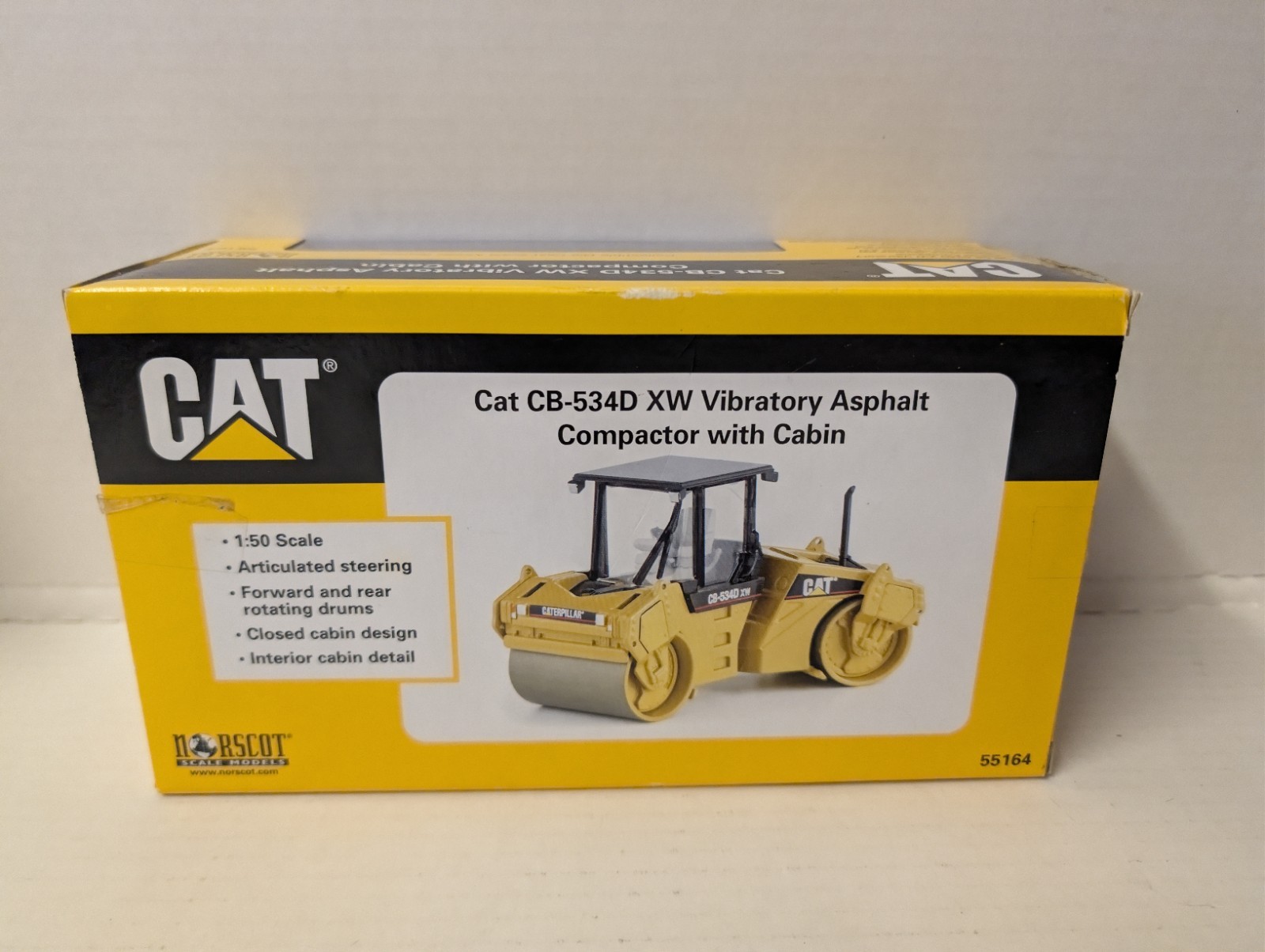 Caterpillar CB-534D XW Vibratory Asphalt Compactor By Norscot 1/50th Scale
