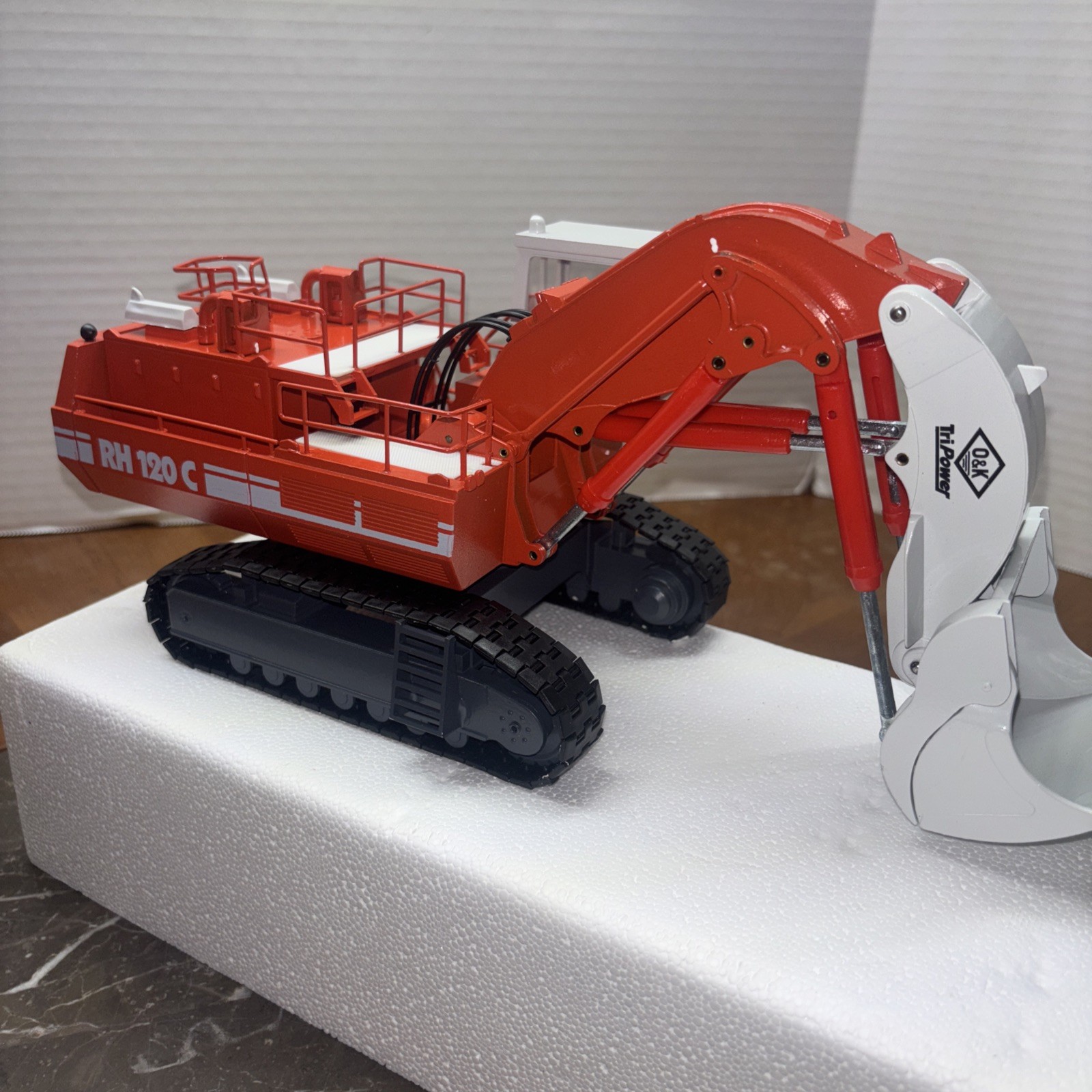 Conrad 1/50, O&K Rh 120 C Mining Shovel , Nice Heavy Model, # 2771