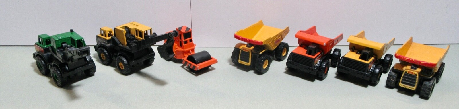 Maisto / Tonka 1/64 Scale Construction Equipment (Lot of 7 Pieces)
