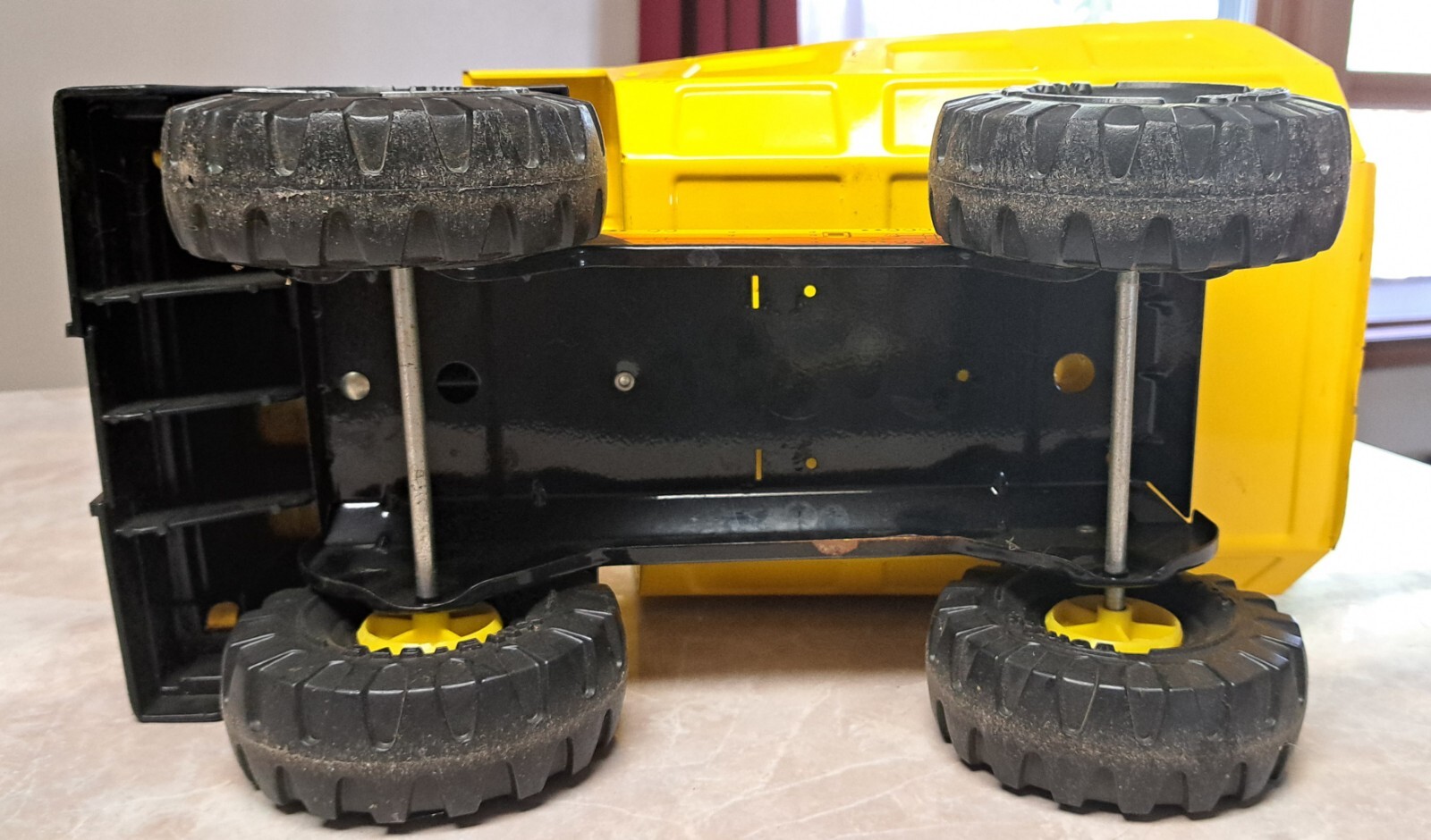 Vintage Mighty Tonka Toys Yellow Metal Turbo Diesel Dump Truck XMB-975 Steel Toy
