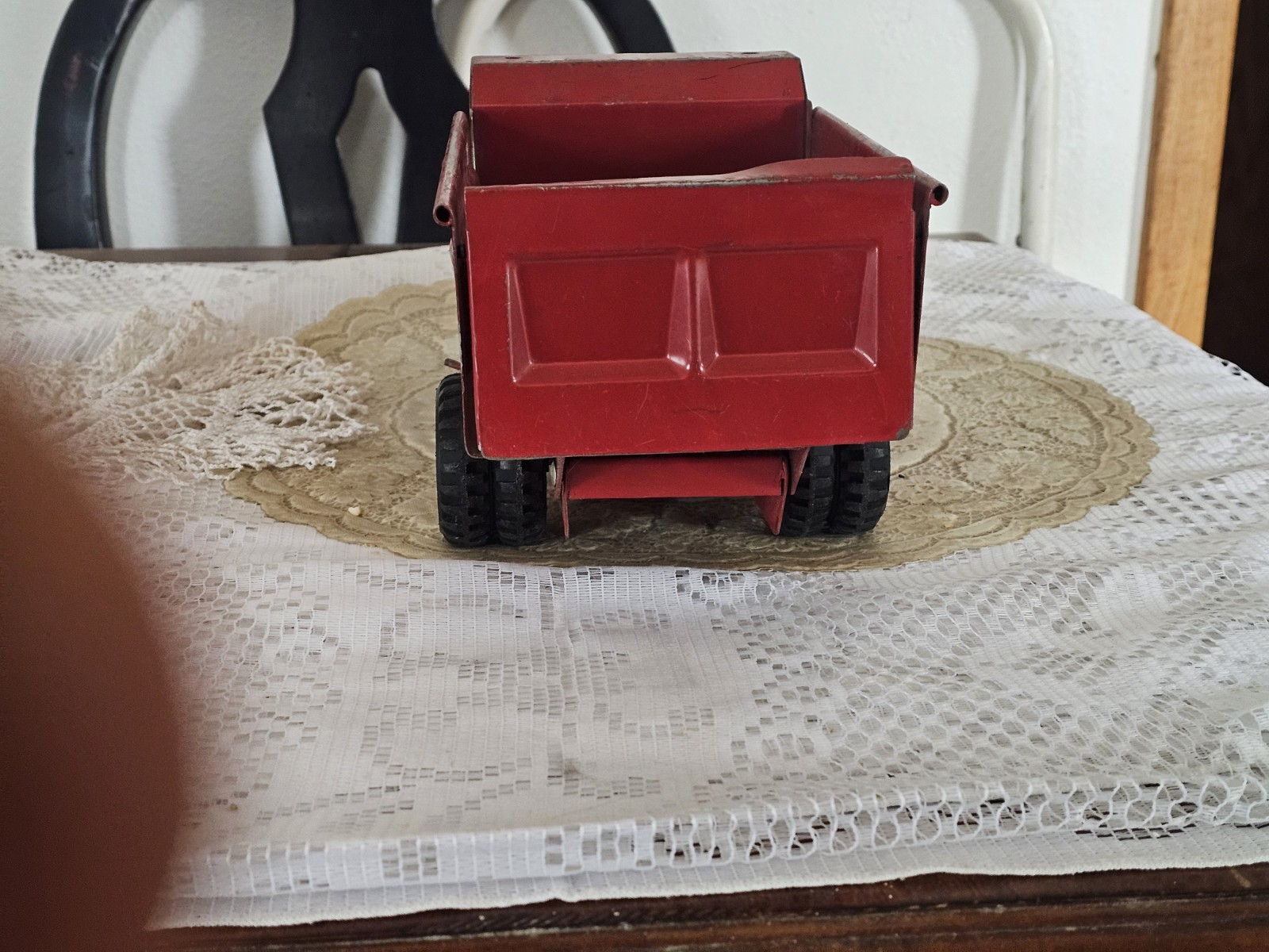 Structo Vintage Hydraulic Dumper Red Pressed Steel Diecast Dump Truck