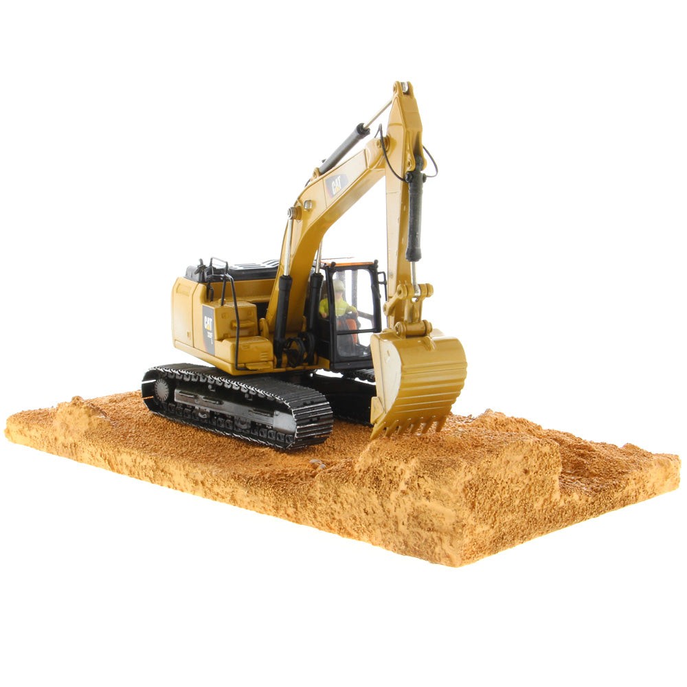 CAT Caterpillar 320F Excavator Weathered Yellow 1:50 Scale Diecast Masters 85701