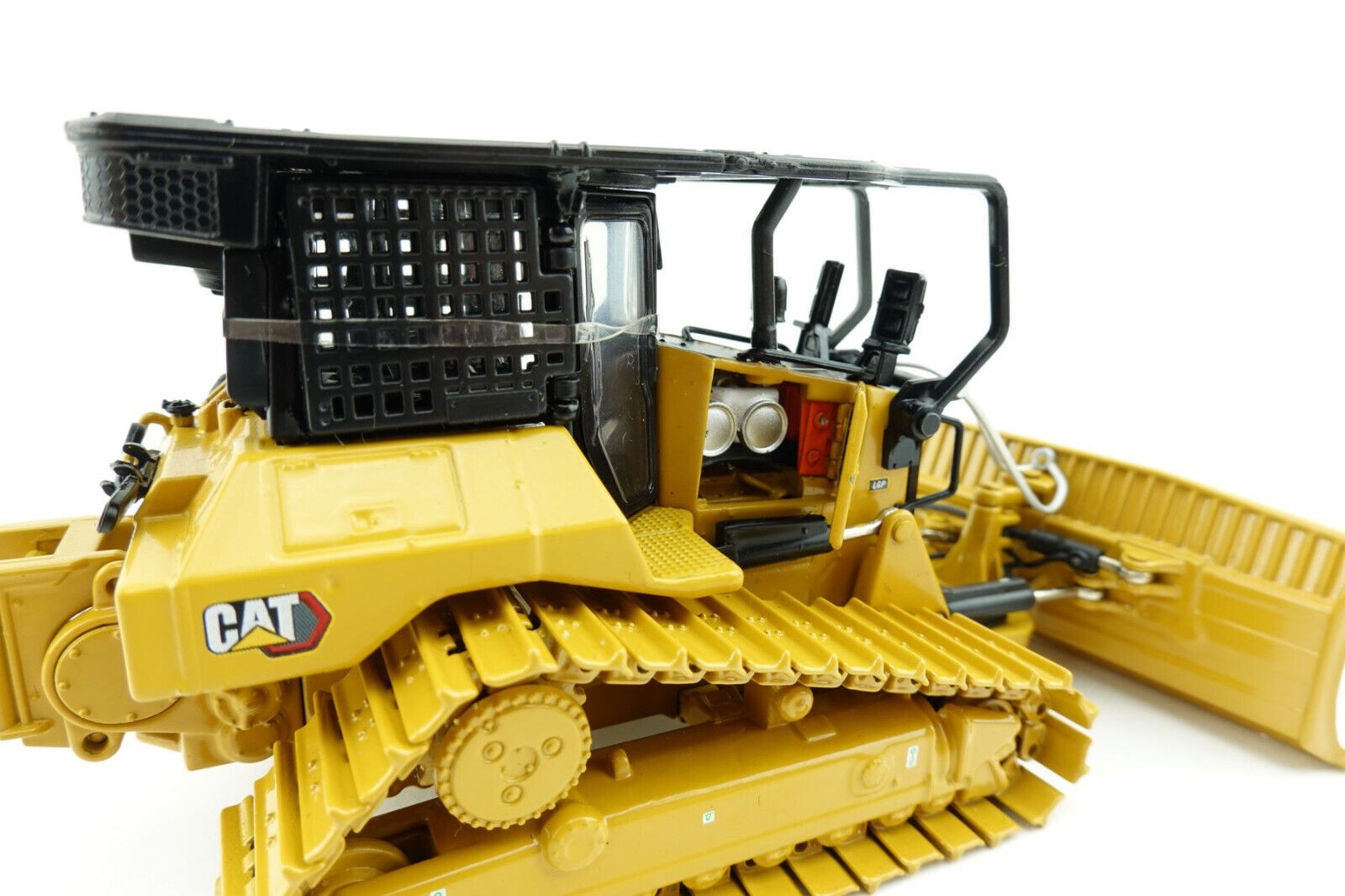 DIECAST MASTERS – Bull CATERPILLAR D5 LGP Forestry – 1/50 – DCM85952