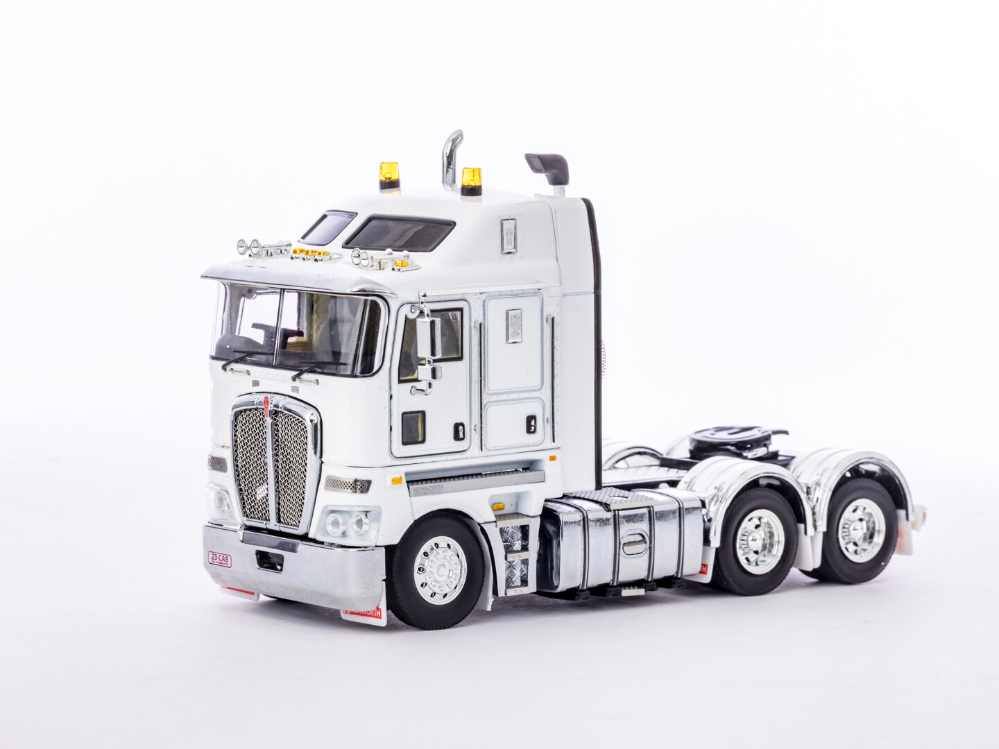 Kenworth K200 2.3 Cab Prime Mover Truck White/Black Drake 1:50 Scale #Z01543 New