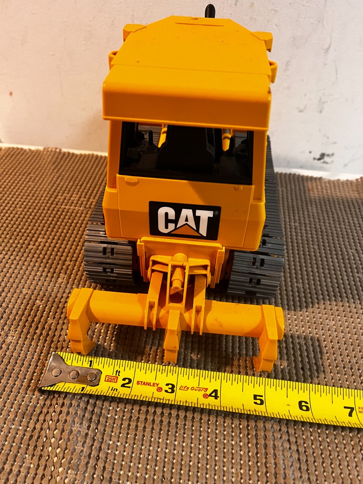 Bruder CAT bulldozer 2005