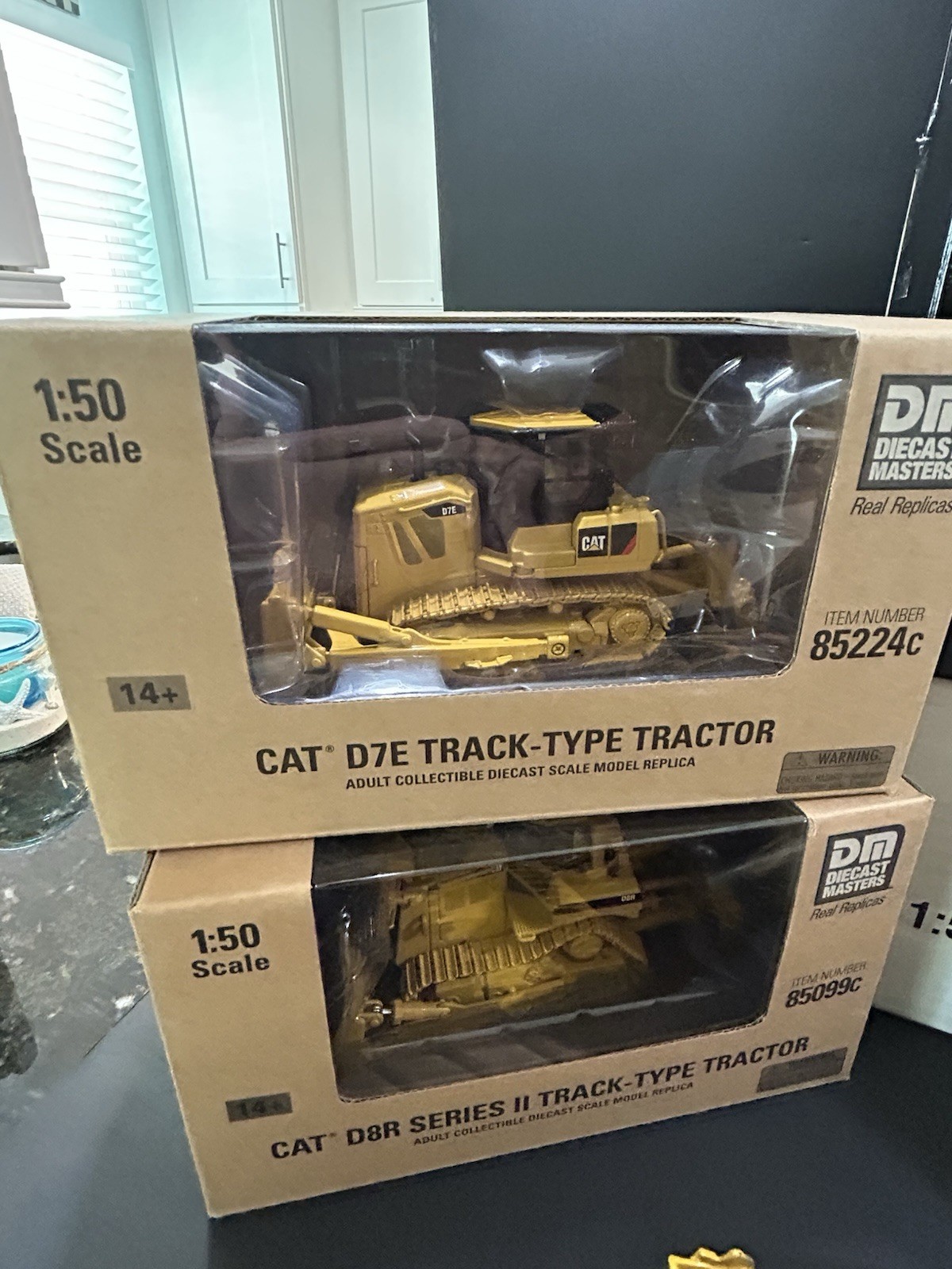 Cat 1/50 Diecast Masters 6 pcs. Construction Equiptment lot. 6 Dozers
