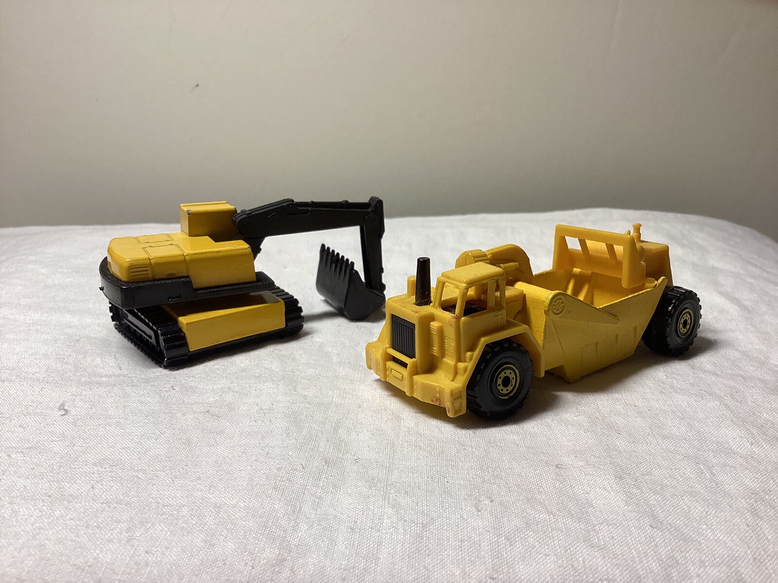 Vintage Mattel 1986 Diecast Earth Mover & Pelle Mecanique Steam Shovel