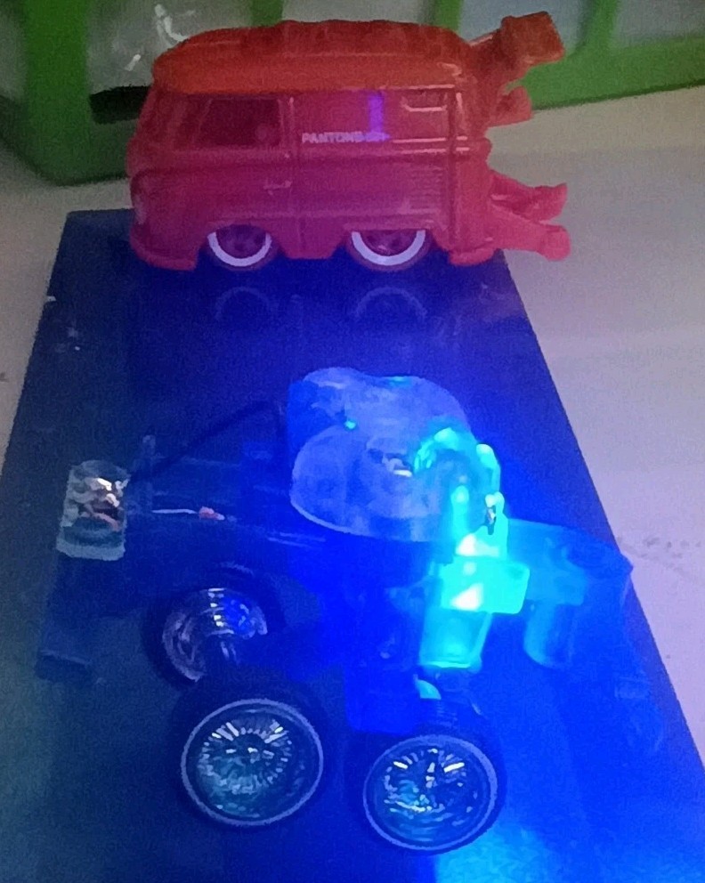 1:64 Scale Posable Lowrider Chasis w/blue L.E.D Light simulates hydraulics hw mb