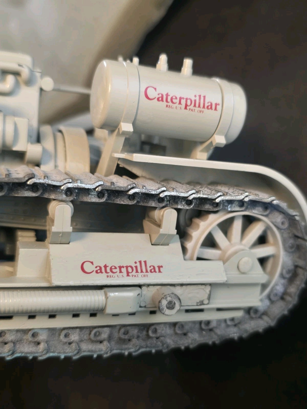 CONRAD 1:25 CAT 1931 MODEL SIXTY DIESEL CRAWLER w/custom Front Cable Blade Mode