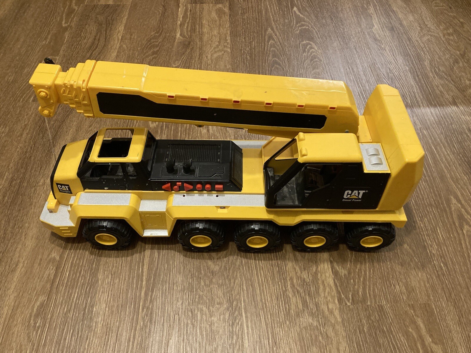 Toy State Industrial CAT Wheeled Crane Mammoth With Sound, Crane Hook Broken