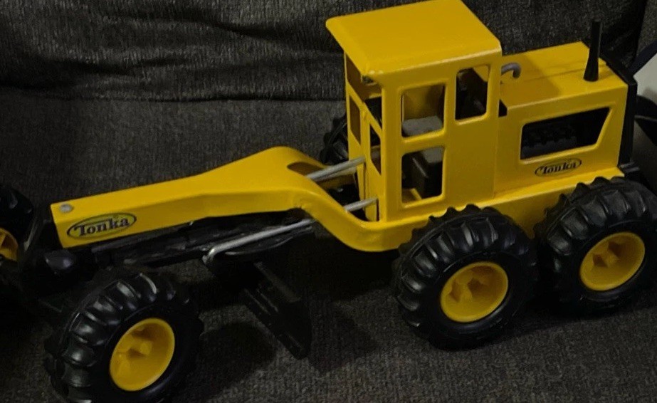 TONKA HASBRO 2012 ROAD GRADER • Pressed Steel Steering Lever Adjustable Blade
