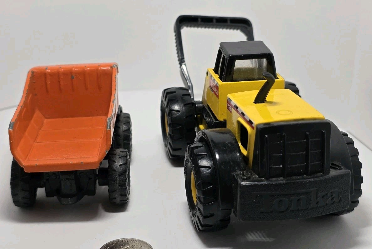 Lot of 2 Hasbro Maisto 1998 Vehicles Tonka Mighty Mini-Dump Front Truck Loader